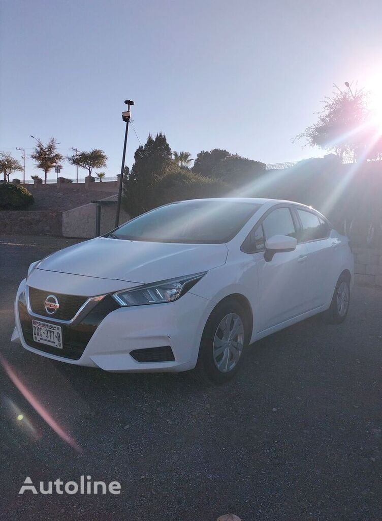 Nissan Versa 1.6 Sense  Sedan