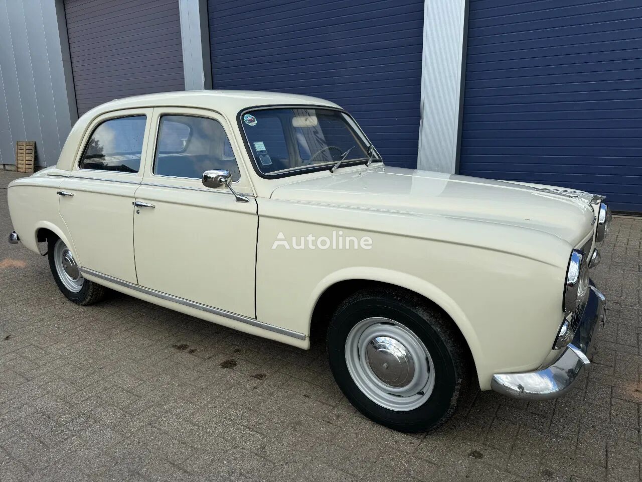 خودروی سدان Peugeot 403 **1963 PEUGEOT 403**