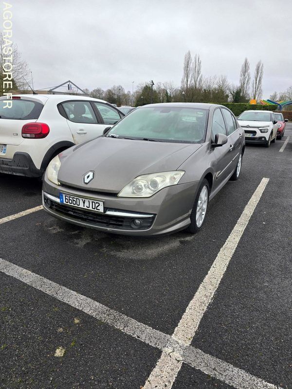 berline Renault LAGUNA