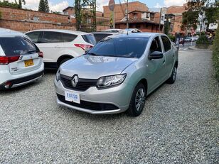 седан Renault Logan