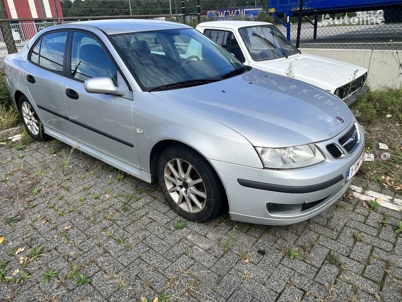 sedan Saab 93