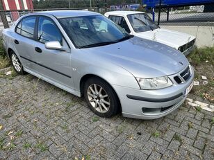 sedan Saab 93