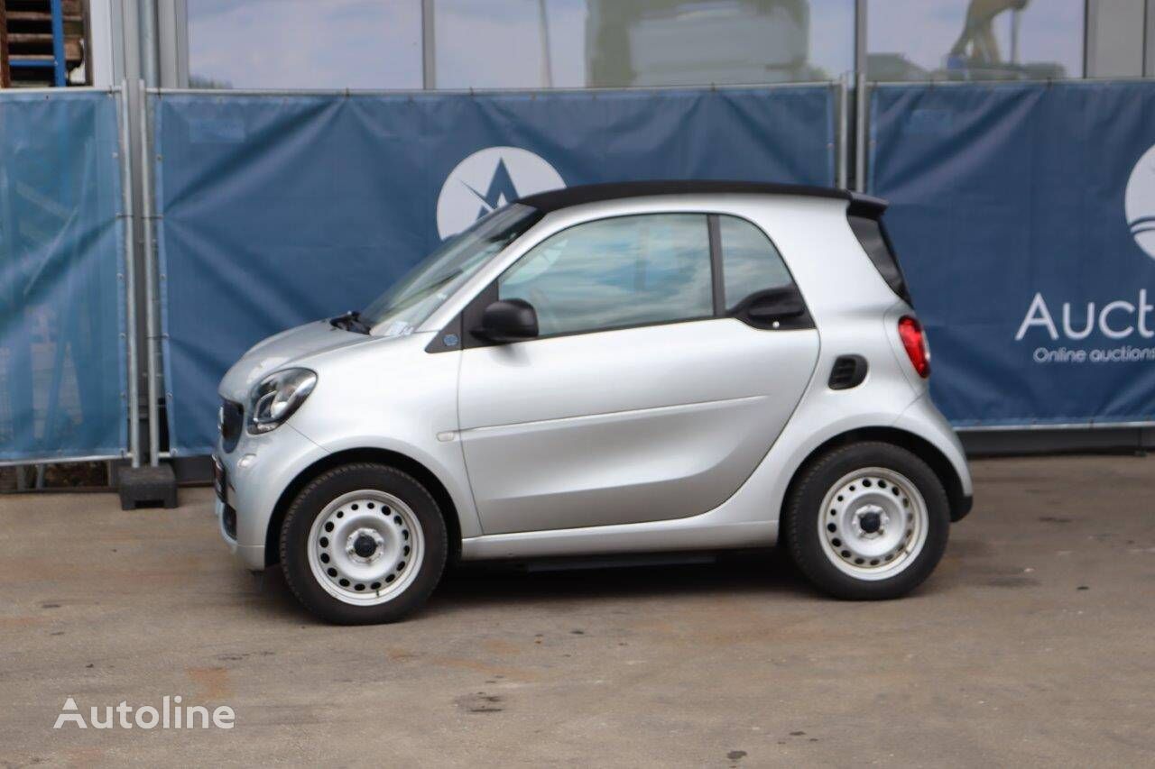 سيارة سيدان Smart EQ Fortwo Coupe