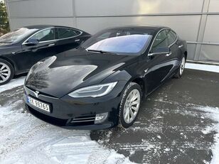 Tesla MODEL S sedan