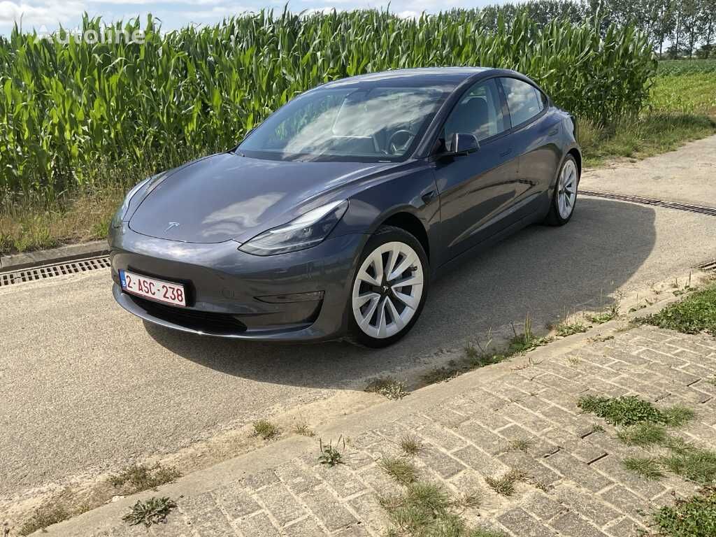 Tesla Model 3 long range sedan