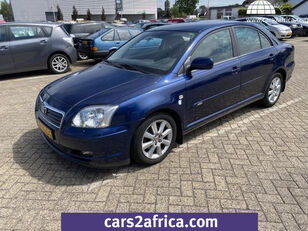 седан Toyota Avensis 1.8 VVTi Linea Luna