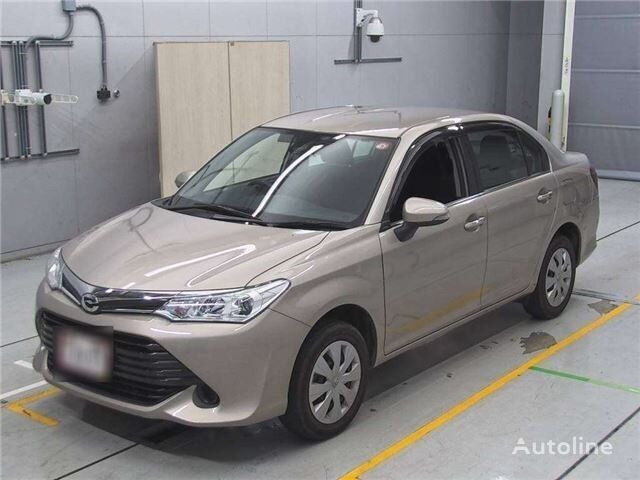 седан Toyota COROLLA AXIO