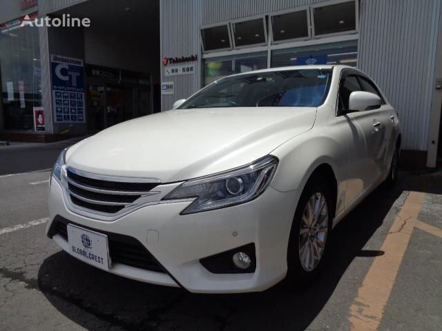 dòng xe sedan Toyota MARK X