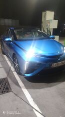 سيارة سيدان Toyota Mirai