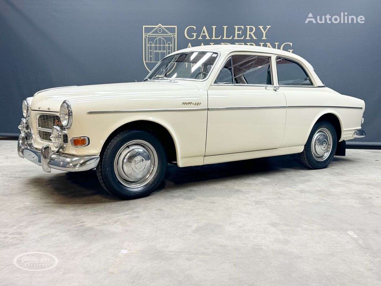 سيارة سيدان Volvo Amazon