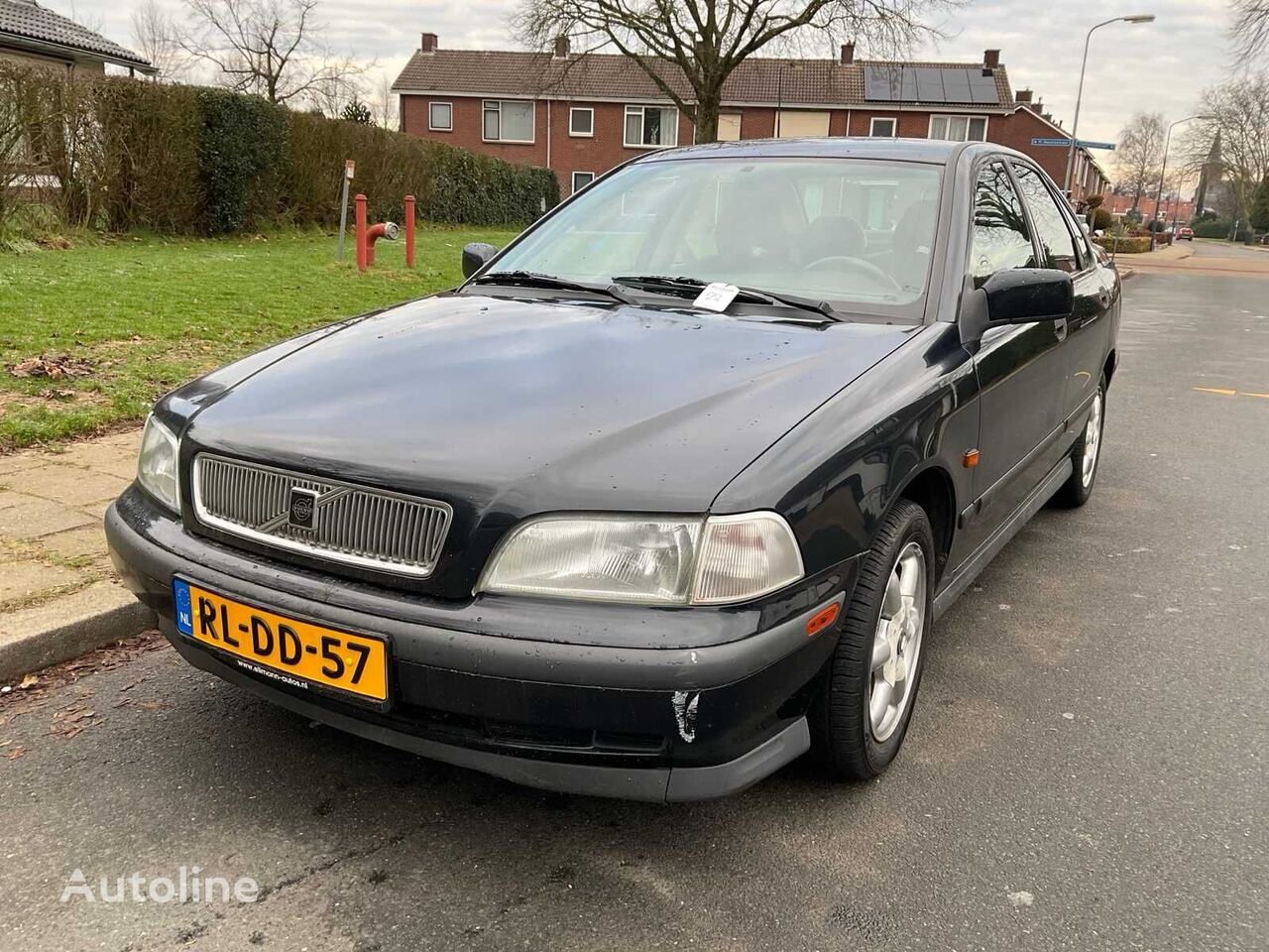 седан Volvo S40 1.9 D Comfort