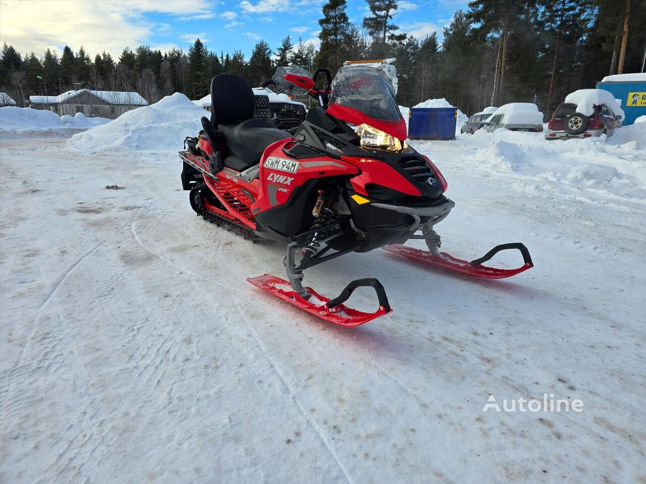 Lynx Xterrain snowmobile