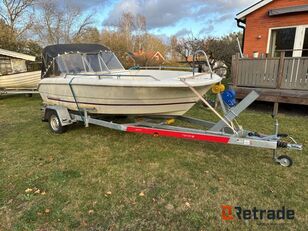 Crescent Duo 480 yacht