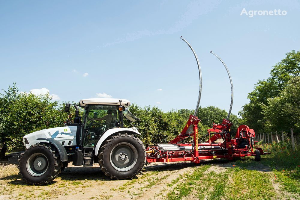 naujas uogų skynimo kombainas Weremczuk MAJA AUTOMATIC do wiśni, śliwek i jabłek