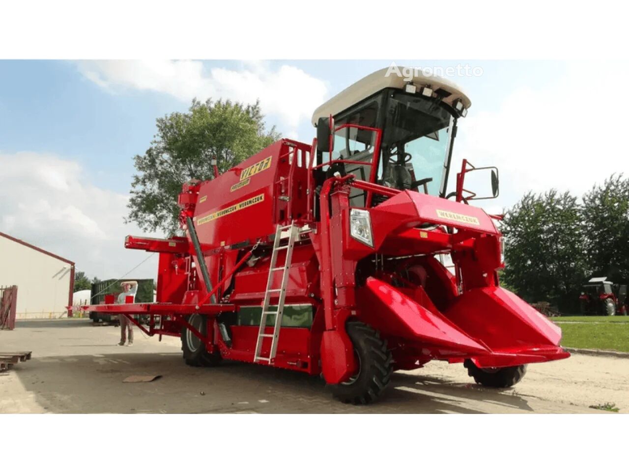 new Weremczuk Victor Premium berry harvester