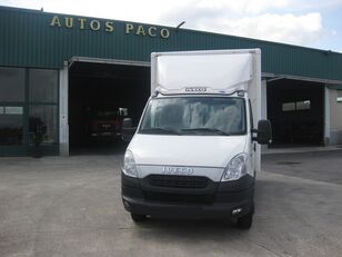 IVECO 35C15 box truck < 3.5t