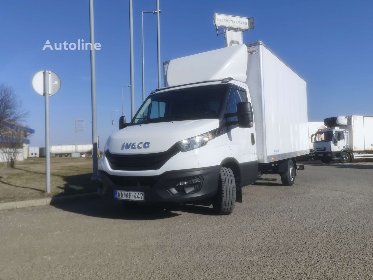 IVECO Daily 35S18 box truck < 3.5t - Autoline