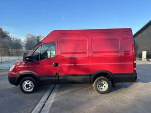 شاحنة مقفلة < 3.5طن IVECO Daily 50c18