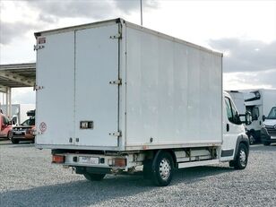شاحنة مقفلة < 3.5طن Peugeot Boxer 2.2HDI/88kw skř&iacute;ň 8palet/ČR