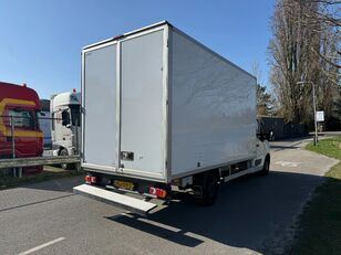 Renault Master 4.42m x 2.15m x 2.32m box truck < 3.5t