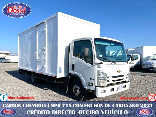 Chevrolet NPR 715 camión furgón