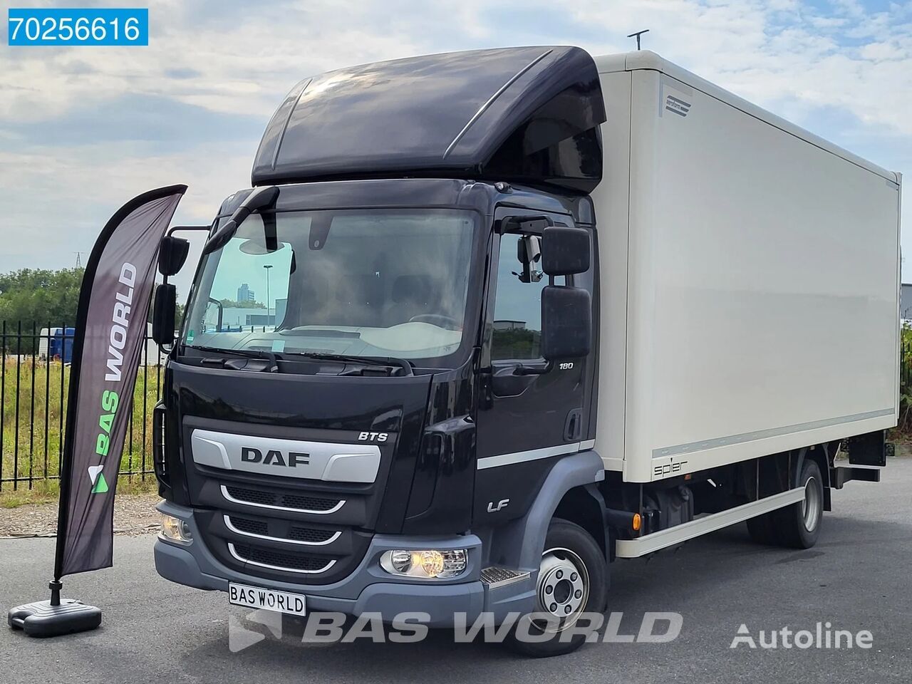 DAF LF 180 4X2 7.49tons Ladebordwand Manual ACC Euro 6 box truck