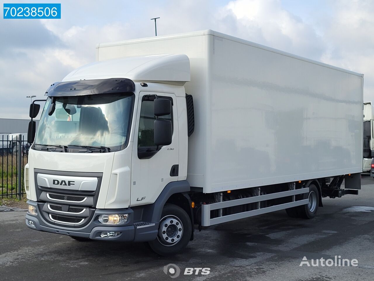 yeni DAF LF 230 4X2 NEW! 12 Tonner 2x Tanks ACC Ladebordwand Euro 6 kamyon panelvan