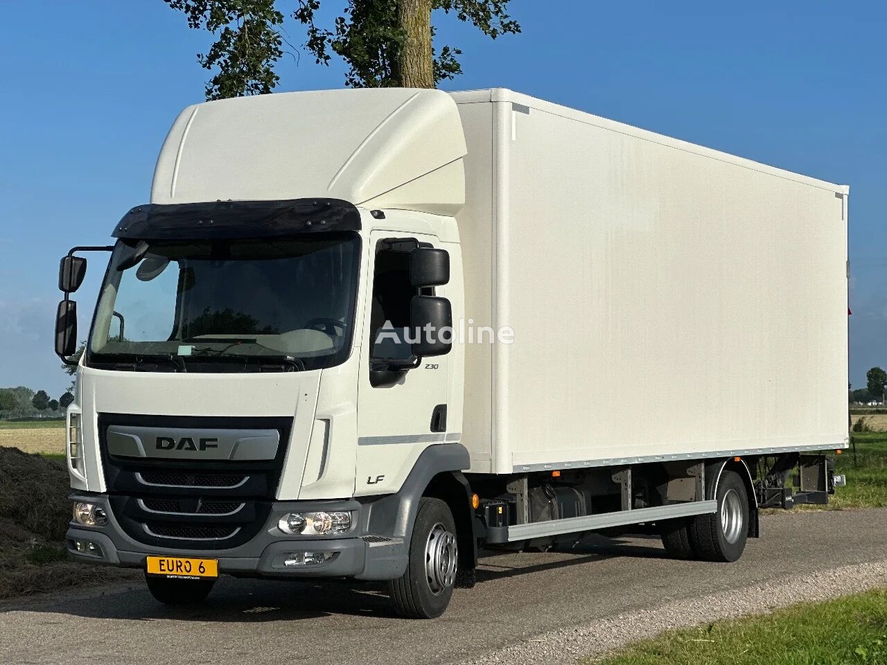 DAF LF 230 LF230.12 EURO6. 2021. 150870km. Laadklep. kamion furgon