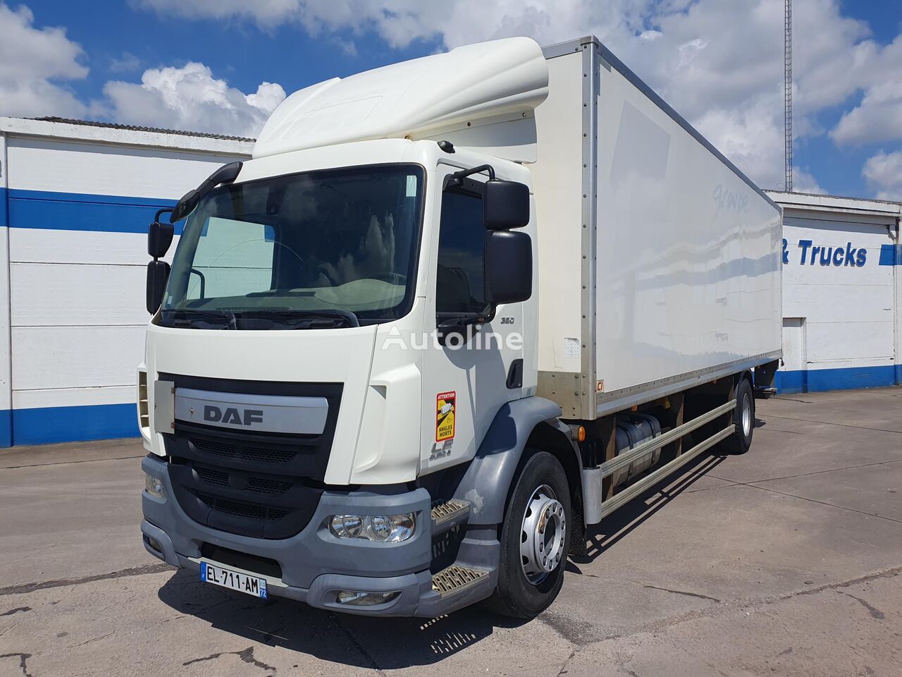 DAF LF 320 FA パネルバントラック