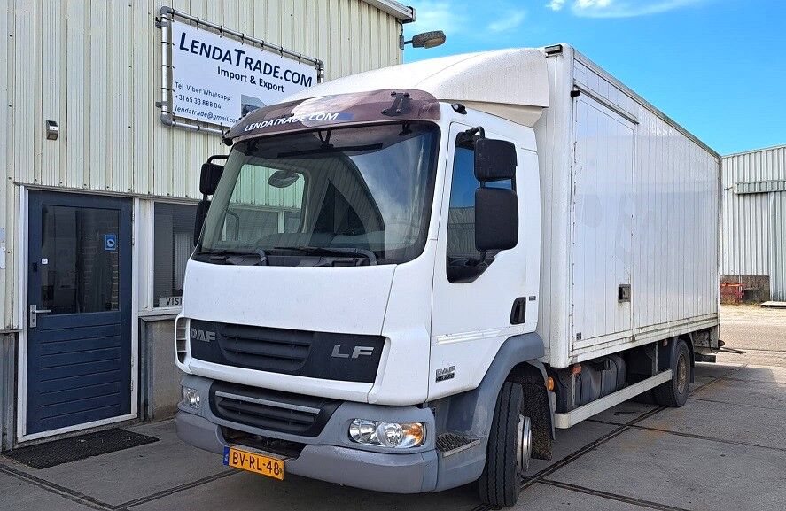 DAF LF 45.220 * Euro 5 * Airco * Loadlift 2000kg * camión furgón