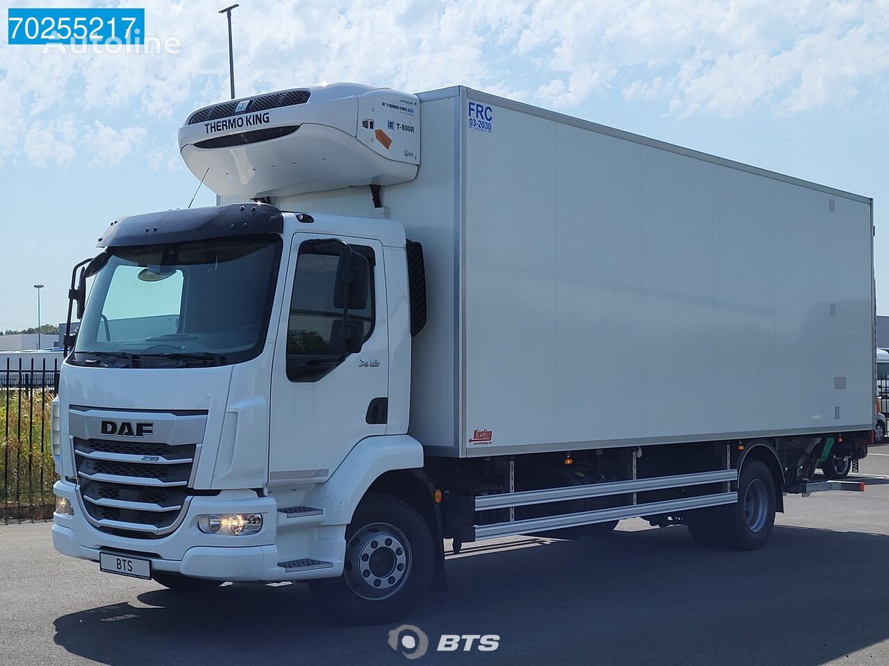 new DAF XB 290 4X2 16t Ladebordwand Thermoking T-800R ACC Euro 6 box truck