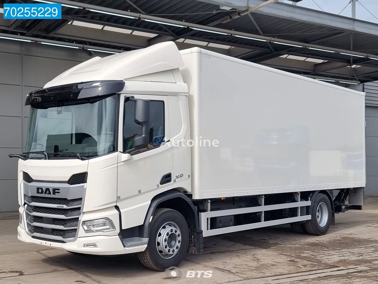 new DAF XD 290 4X2 19tonner 2.000kg Ladebordwand ACC LED EURO 6 box truck