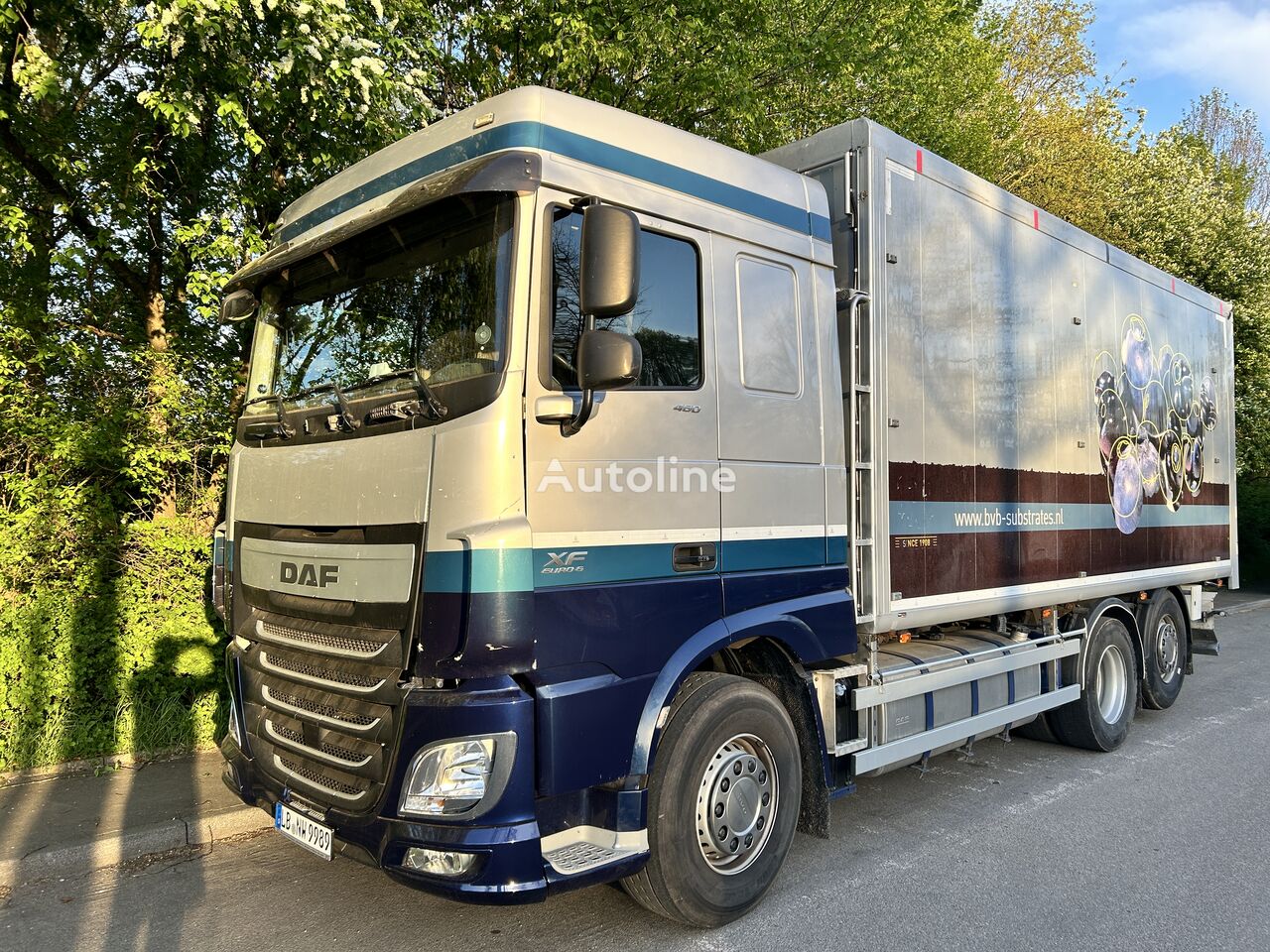 ciężarówka furgon DAF XF106 460 Walkingfloor