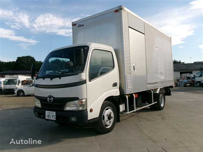 camion fourgon Hino DUTRO