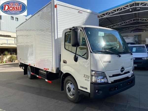 Hino XZU 817 Furgón Carga General box truck