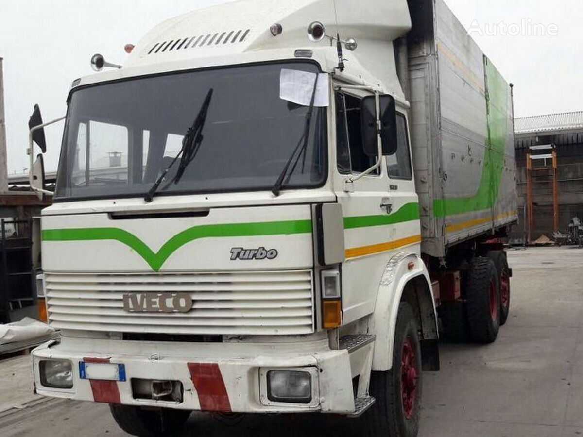 camion fourgon IVECO 190F