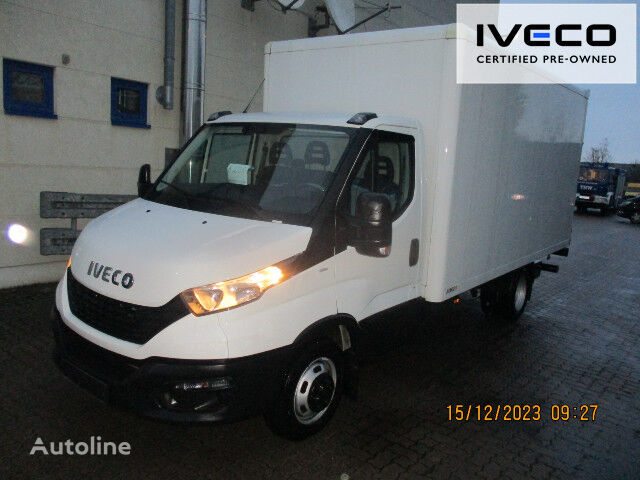 شاحنة مقفلة IVECO 35C16H