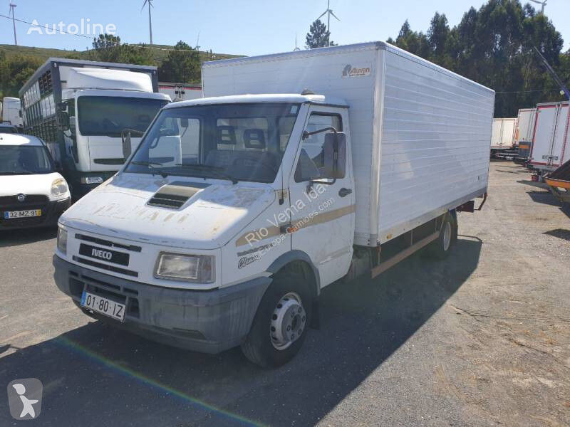 camion furgone IVECO Daily