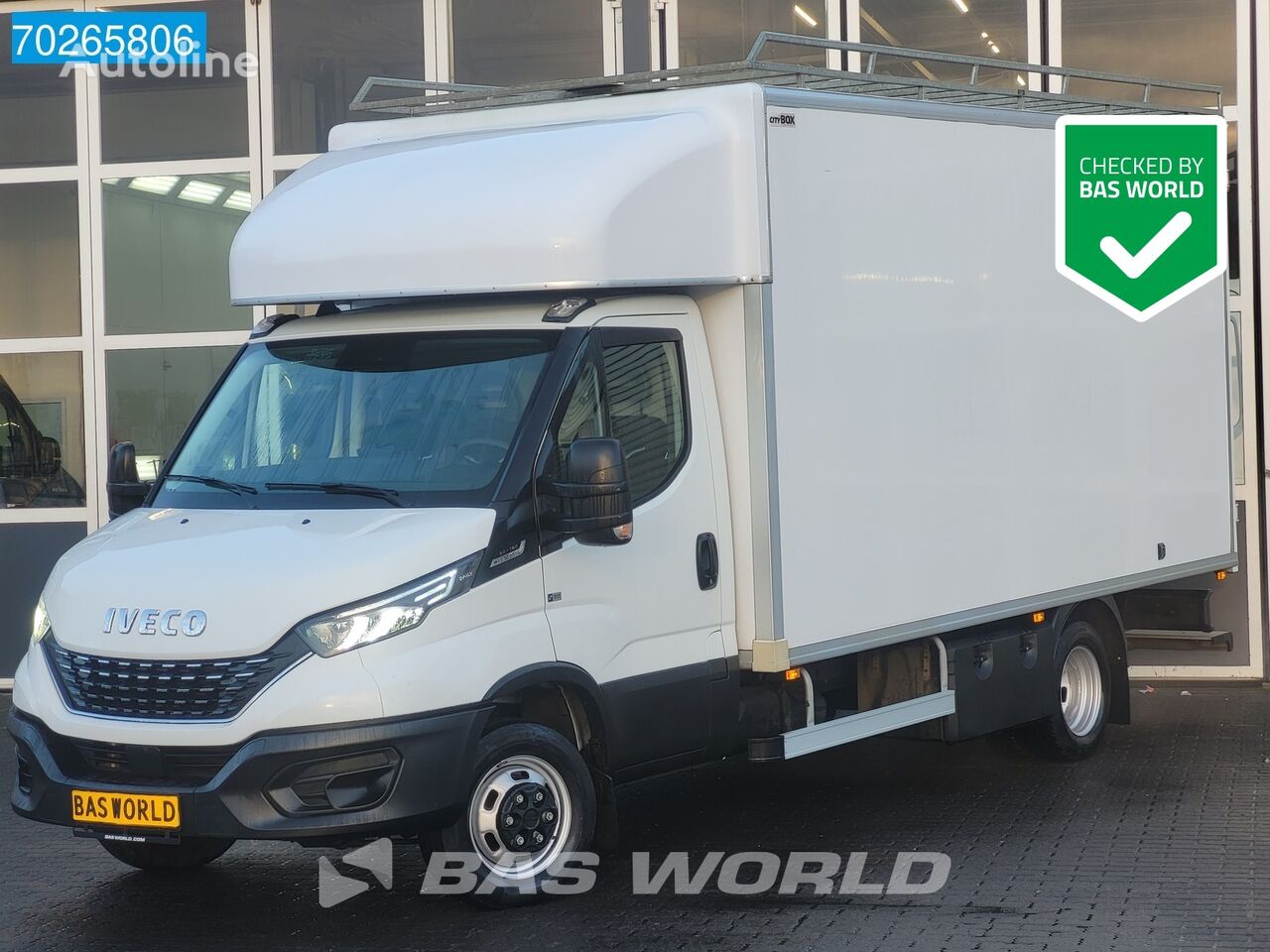 IVECO Daily 52C18 3.0L Automaat Bakwagen met achterdeuren Camera Navi  Koffer-LKW