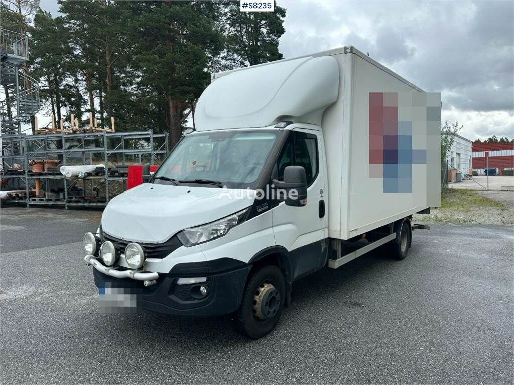 شاحنة مقفلة IVECO Daily 70C17H