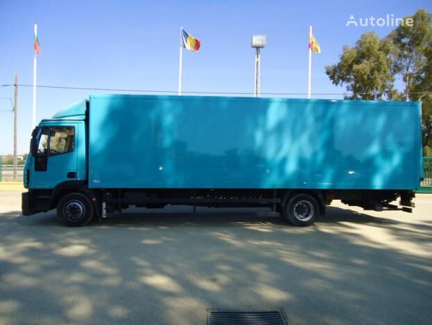 IVECO EUROCARGO 120 E 25 box truck