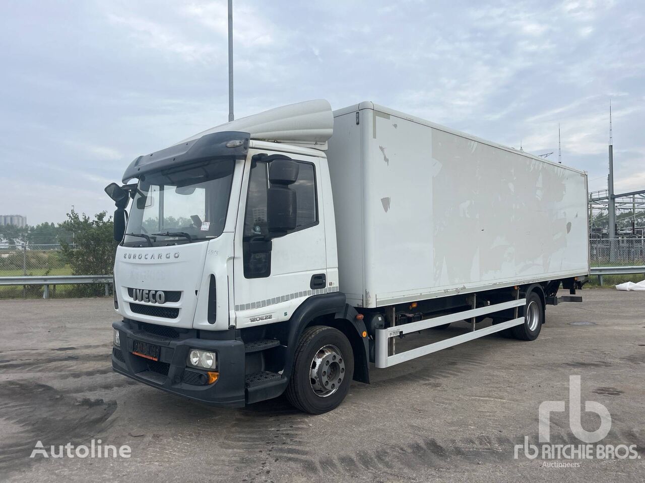 автофургон IVECO EUROCARGO 120E2 4x2