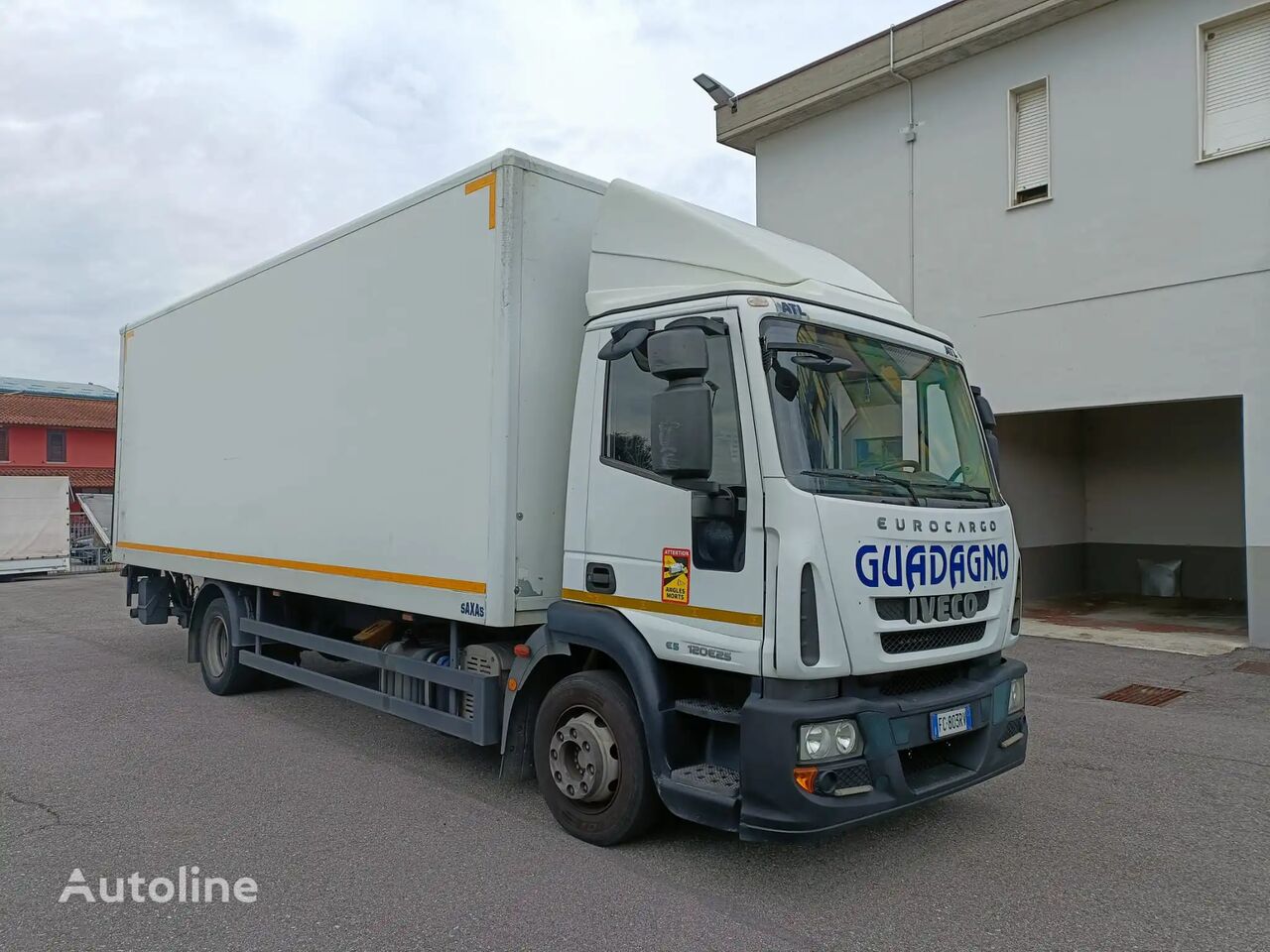 IVECO EUROCARGO 120E25P Koffer-LKW