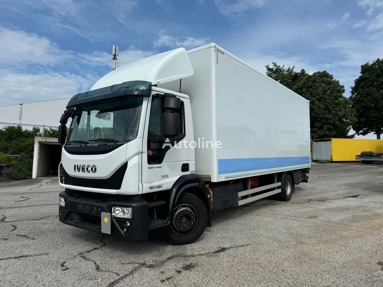 truk box IVECO EUROCARGO 150E28FP