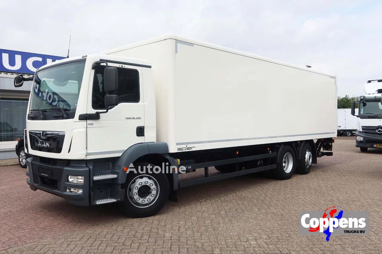 MAN 26.320 TGM Bak+Klep stuur lift as Bar klep 2.000 kg box truck for sale | Autoline GH MAN 26.320 TGM Bak+Klep stuur lift as Bar klep 2.000 kg box truck - Autoline