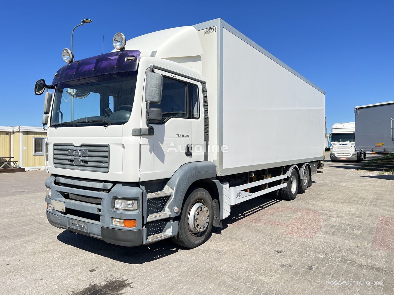 MAN TGA 26.320 box truck