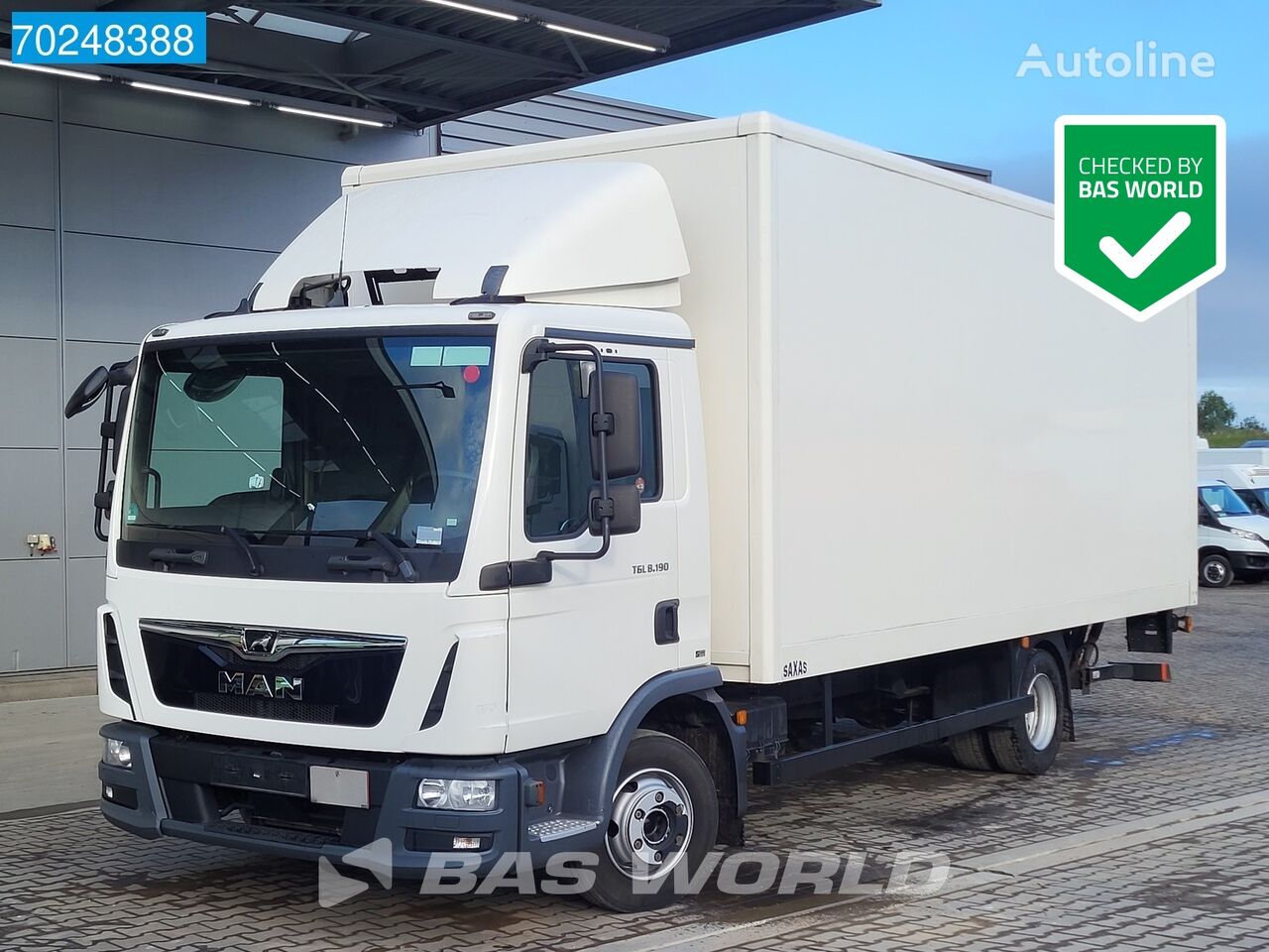 nákladní vozidlo furgon MAN TGL 8.190 4X2 German TruckManual Ladebordwand Euro 6
