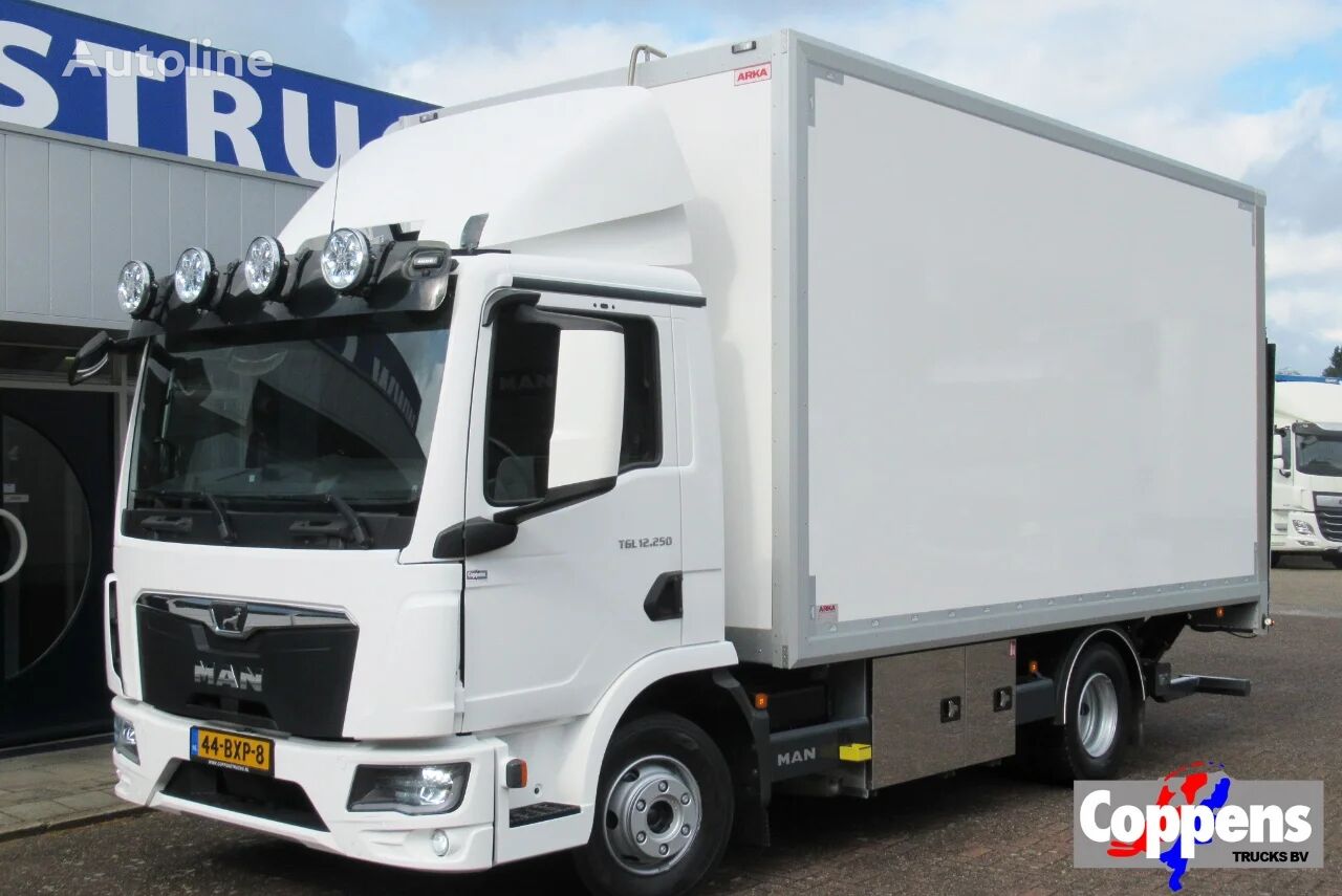 camion fourgon MAN TGL Geisoleerde bak met Verwarming + Klep. Euro 6