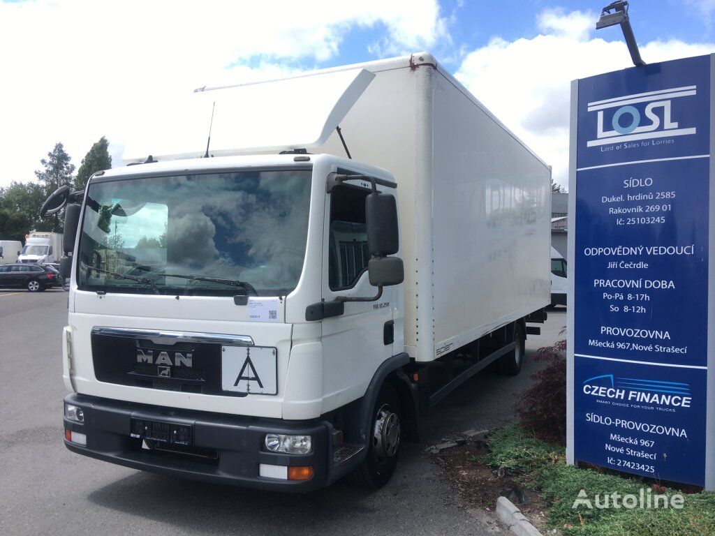 MAN TGL12.250  box truck