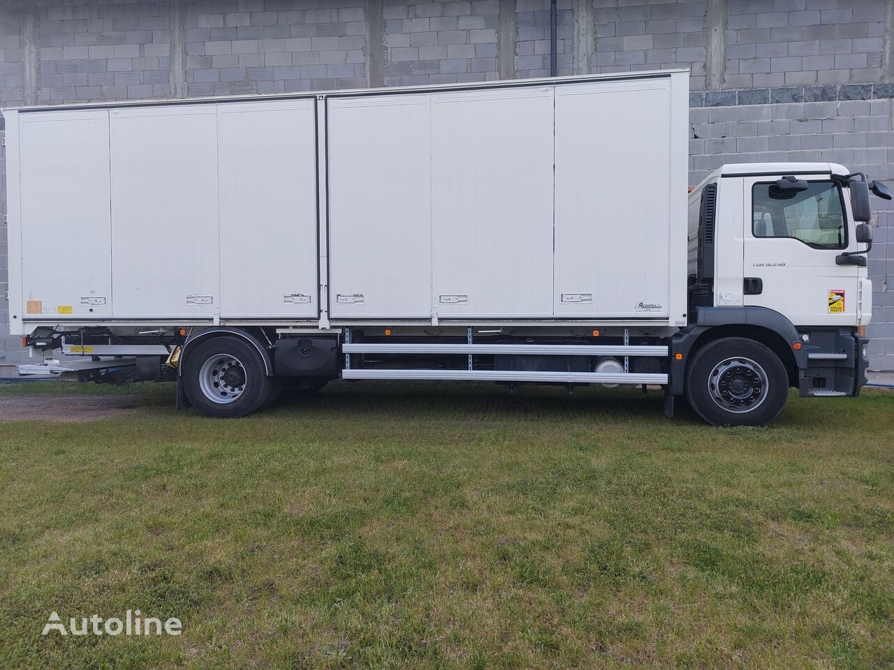 MAN TGM 18.290  box truck